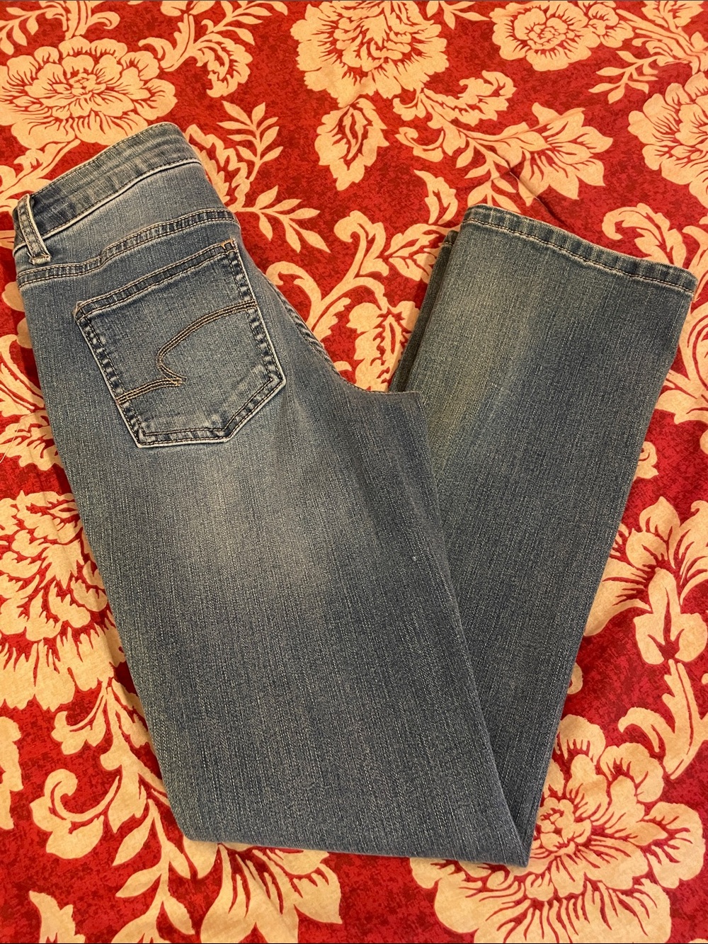 Time and Tru Boot-Cut Jeans in Light Blue Wash